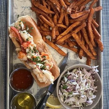 Pacific Catch - Lobster Roll - Seafood Near Me - Sunnyvale, California