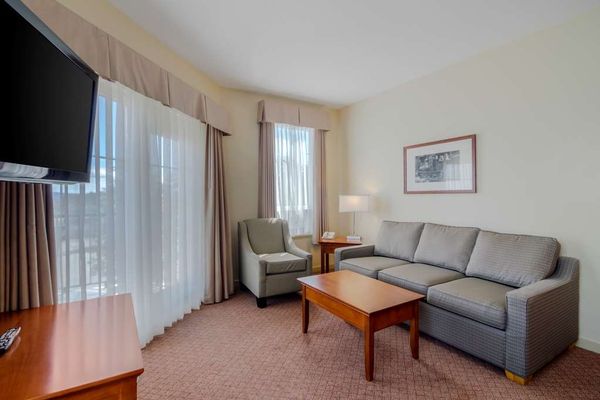 Best Western Plus Chemainus Inn by null