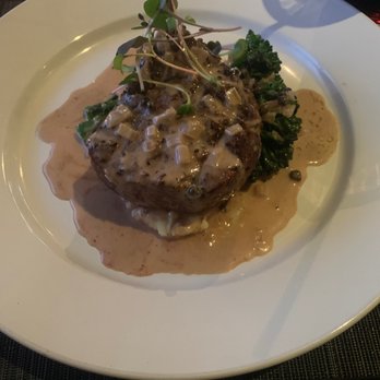 Boulevard Bistro - Filet mignon au poivre - New American Near Me - Elk Grove, California