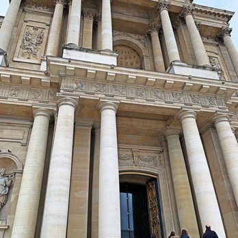 Tombeau de Napoléon - Paris, France: Tombeau de Napoléon at Les Invalides. I breezed by the line with my Paris Museum Pass and Parisian VIP credentials - Landmarks & Historical Buildings Near Me - Paris, 75