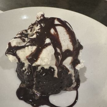 Marmalade Cafe - Calabasas - Chocolate lava cake - New American Near Me - Calabasas, California Marmalade Cafe - Calabasas - Chocolate lava cake - New American Near Me - Calabasas, California