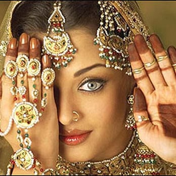 Lovely Eyebrows Threading - Try henna tattoo and bridal make up... - Threading Services Near Me - Abilene, Texas