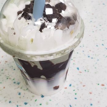 Marble Slab Creamery - Small stuffed cool mint milkshake - hot fudge and some sort of white sauce on the sides - yum! - Ice Cream & Frozen Yogurt Near Me - San Antonio, Texas