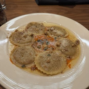 Il Fornaio - ravioli di zucca - Italian Near Me - Mountain View, California Il Fornaio - ravioli di zucca - Italian Near Me - Mountain View, California