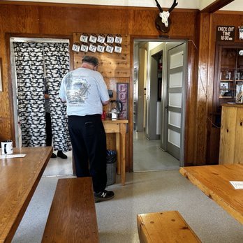 Frenchglen Hotel - Coffee station - Hotels Near Me - Frenchglen, Oregon