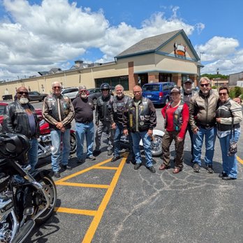 Ballers Bar & Grill - Stop on a ride for great Burgers cooked to perfection! - American Near Me - Third Lake, Illinois Ballers Bar & Grill - Stop on a ride for great Burgers cooked to perfection! - American Near Me - Third Lake, Illinois