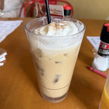 Ruby Slipper Uptown - Creamy Vanilla Spiced Latte - Cafes Near Me - New Orleans, Louisiana