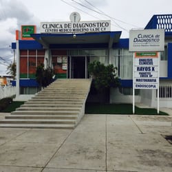 Centro Medico Moderno - Entrada a los consultorios .!