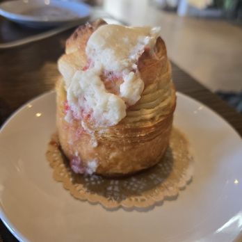 Hello Bicycle & Cafe - Coconut Guava roll! - Bikes Near Me - Tucson, Arizona