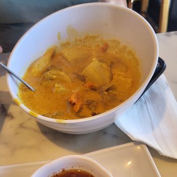 Hug Thai Express - Yellow curry - Thai Near Me - La Mesa, California Hug Thai Express - Yellow curry - Thai Near Me - La Mesa, California