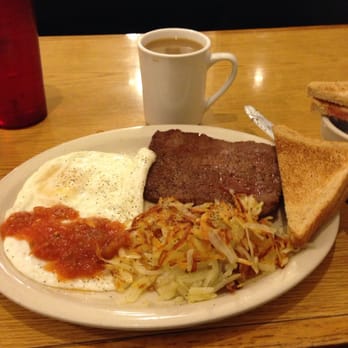 Hunter House Cafe - How can this be a bad way to lick off the week. Love the Hunter House - American Near Me - Ingram, Texas