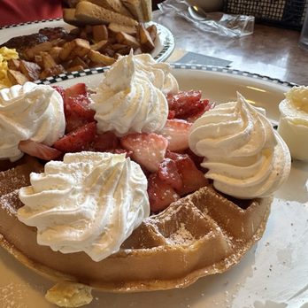 Black Bear Diner St. George - Sweet Cream Waffle (850 cals.) - Diners Near Me - St George, Utah