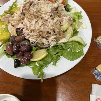 Full Moon BBQ - Pulled Chicken On A Salad - Barbeque Near Me - Fultondale, Alabama Full Moon BBQ - Pulled Chicken On A Salad - Barbeque Near Me - Fultondale, Alabama