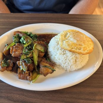 Tom Yum Knook - Kana Moo Krob - Thai Near Me - Papillion, Nebraska Tom Yum Knook - Kana Moo Krob - Thai Near Me - Papillion, Nebraska