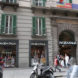 Piazza Italia - Largest department store on Via Toledo. And we will forever be grateful to the clerk who sent us to Sorbillo for their pizza!