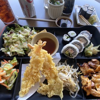 Emon - Today special and yellow tail roll - Japanese Near Me - Burbank, California