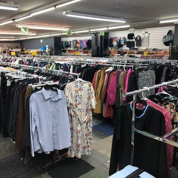 Ziggy's - Thousands of new with tags name brand clothing all at 50-90% off - Discount Store Near Me - Statesville, North Carolina Ziggy's - Thousands of new with tags name brand clothing all at 50-90% off - Discount Store Near Me - Statesville, North Carolina