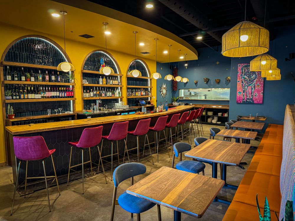 La Loba Cantina & Grill
