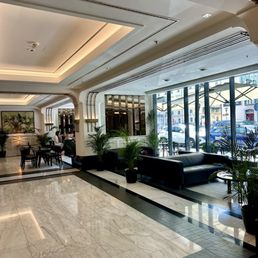 Lounge 9/2024