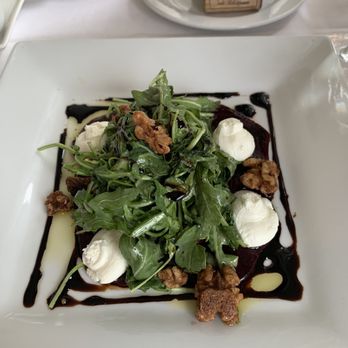 Bistro Moulin - Beet Salade Verte - Wine Bars Near Me - Monterey, California