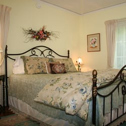 Calistoga Wayside Inn - King Bedroom #1