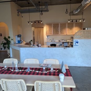 Auntea Ha - Interior - Bubble Tea Near Me - Portland, Oregon Auntea Ha - Interior - Bubble Tea Near Me - Portland, Oregon