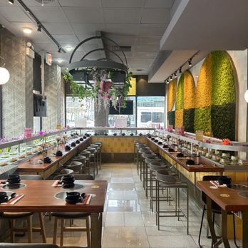 Friends Ramen - Cozy dining area +bar like seating. - Ramen Near Me - Chicago, Illinois