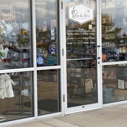 Posey & Jett’s - Front door