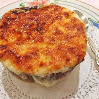 La Baraka - French onion soup - French Near Me - Little Neck, New York