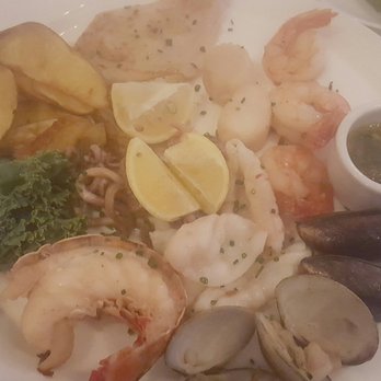 MesaMar Seafood Table - Parillada de mar.  Excellent!!! - Seafood Near Me - Coral Gables, Florida