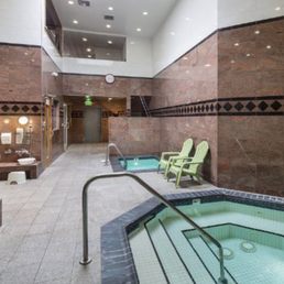 Jacuzzi & cold plunge