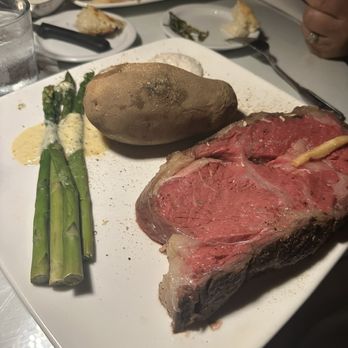 Stevens Steak & Seafood House - Steak - Steakhouses Near Me - Commerce, California Stevens Steak & Seafood House - Steak - Steakhouses Near Me - Commerce, California