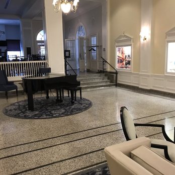 Hotel 24 South - Lobby - Hotels Near Me - Staunton, Virginia Hotel 24 South - Lobby - Hotels Near Me - Staunton, Virginia