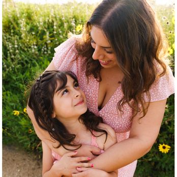 Laura Brad Photo - Spring - Mother's Day love - Session Photography Near Me - Irvine, California