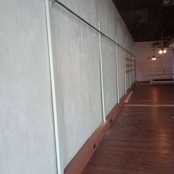 Gallardo Concrete Construction & Remodeling - PROFESSIONAL PAINT SPRAYER - Masonry/Concrete Near Me - Stephenville, Texas