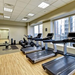 Embassy Suites by Hilton Chicago Downtown Magnificent Mile - Health club  fitness center  gym