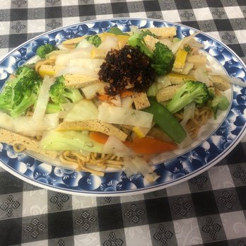 Bea's Wok N Roll - Tofu And Vegetables - Vietnamese Near Me - DeKalb, Illinois