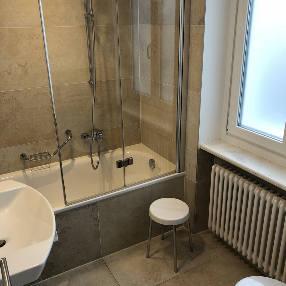 Eden Hotel Wolff - Single room bathroom - Hotels Near Me - Munich, BY