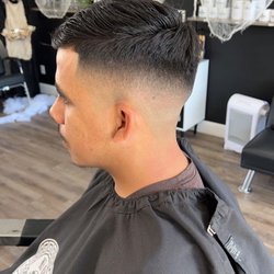 Mi Cultura Barbershop - Mid zero fade