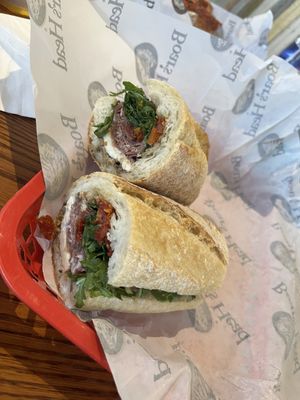 Tutti’s Italian Market & Deli by null