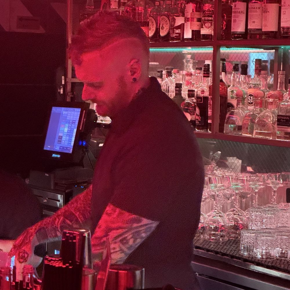 Madarae - Bartender - Dan - Cocktail Bars Near Me - San Francisco, California
