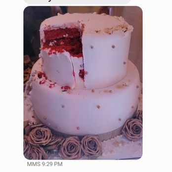 Fernanda’s Cake - She made it on Tuesday for a Sat wedding.  Worst cake ever and charged near 2000.  Please be aware she scams the elderly - Desserts Near Me