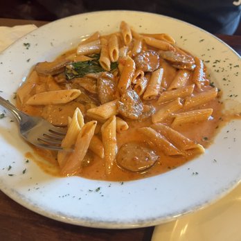 Bella Italian Cafe - Sausage arrabiata w/penne in creamy tomato sauce - Pizza Near Me - Tyler, Texas