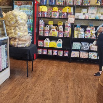 Popcorn Girl - Popcorn Shops Near Me - Las Vegas, Nevada
