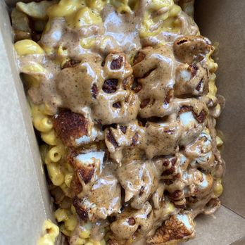 Habibi's Hot Chicken - Shoshos loaded Fries with Mac n cheese - Chicken Shop Near Me - Baldwin Park, California Habibi's Hot Chicken - Shoshos loaded Fries with Mac n cheese - Chicken Shop Near Me - Baldwin Park, California