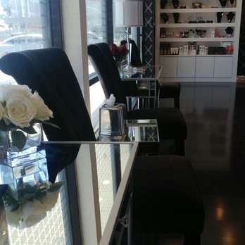 GLO Nail Bar - Waiting room - Nail Salons Near Me - Costa Mesa, California GLO Nail Bar - Waiting room - Nail Salons Near Me - Costa Mesa, California