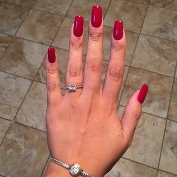 9 Nails - I always come back to the reds.. - Nail Salons Near Me - Chicago, Illinois