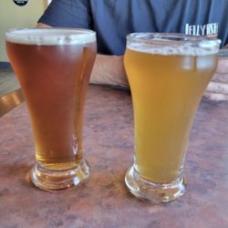 Selah Springs Brewing - Enjoying some very flavorful and refreshing beers at Selah Springs Brewing!