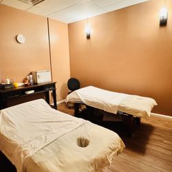 West Town Massage - Couple's room