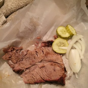 Lucius Q - Beef brisket, pickles n onion - Barbeque Near Me - Cincinnati, Ohio Lucius Q - Beef brisket, pickles n onion - Barbeque Near Me - Cincinnati, Ohio
